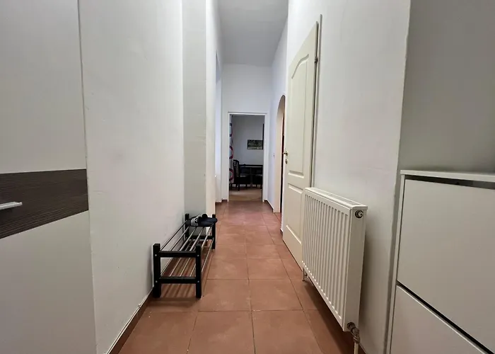 דירה Charming 1br Perfect For Long וינה