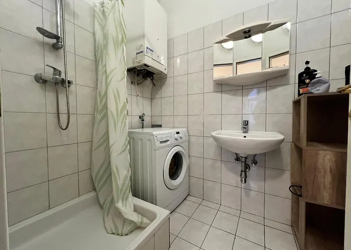 Charming 1br Perfect For Long דירה